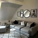 Moderne Galeriewohnung Mit Balkon Und Stellplatz Am Wenigemarkt *
