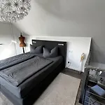 Moderne Galeriewohnung Mit Balkon Und Stellplatz Am Wenigemarkt Appartamento