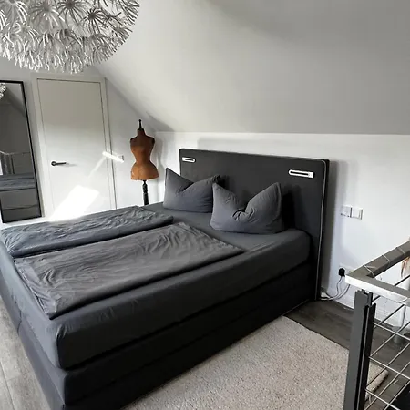 公寓 Moderne Galeriewohnung Mit Balkon Und Stellplatz Am Wenigemarkt *