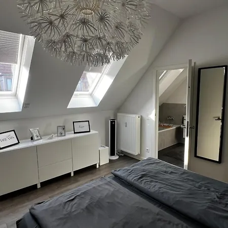 公寓 Moderne Galeriewohnung Mit Balkon Und Stellplatz Am Wenigemarkt