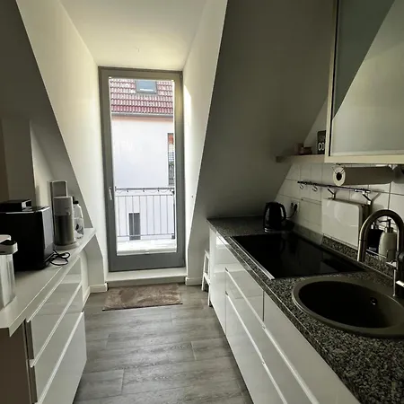 Lägenhet Moderne Galeriewohnung Mit Balkon Und Stellplatz Am Wenigemarkt Erfurt