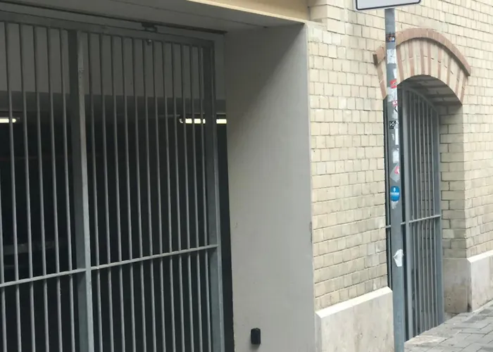 Moderne Galeriewohnung Mit Balkon Und Stellplatz Am Wenigemarkt Apartamento *