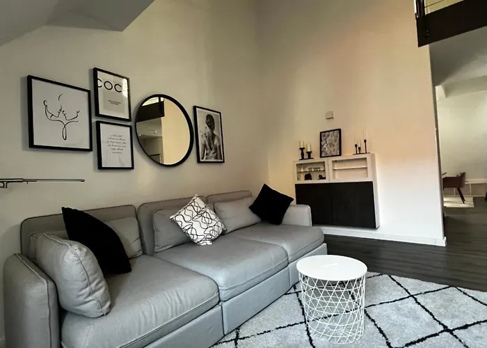 Appartement Moderne Galeriewohnung Mit Balkon Und Stellplatz Am Wenigemarkt *