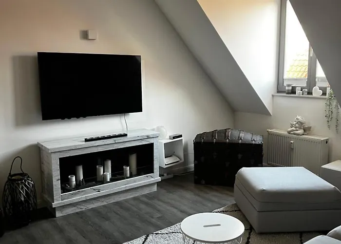 Moderne Galeriewohnung Mit Balkon Und Stellplatz Am Wenigemarkt Appartement Erfurt