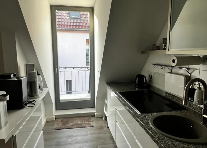 Apartamento Moderne Galeriewohnung Mit Balkon Und Stellplatz Am Wenigemarkt Erfurt