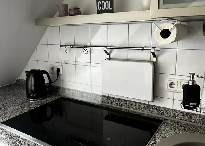 Moderne Galeriewohnung Mit Balkon Und Stellplatz Am Wenigemarkt * Erfurt