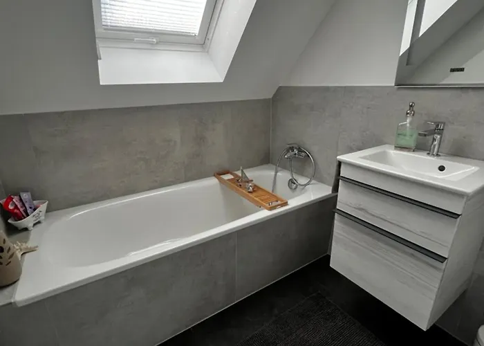 Moderne Galeriewohnung Mit Balkon Und Stellplatz Am Wenigemarkt Appartement